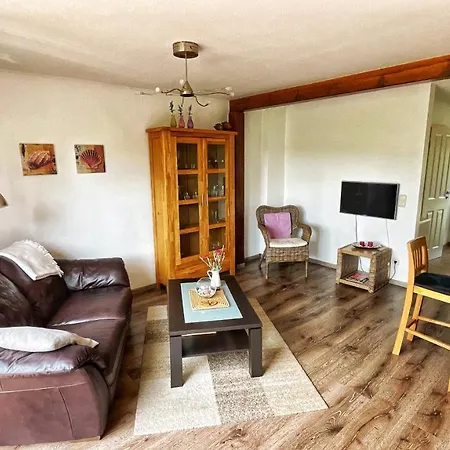 1010 Mit Seeblick アパート